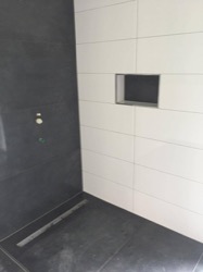 Fliesen und Bodenbeläge